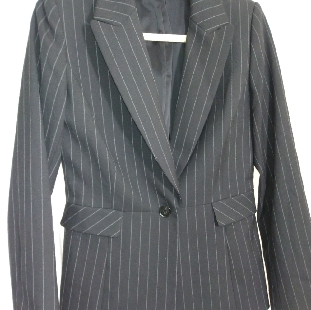 SALE 5 for $55 ALEX MARIE PINSTRIPED BLAZER - Picture 5 of 5